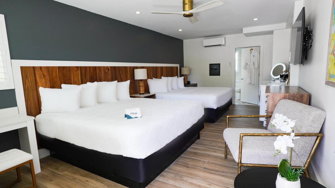 קלירווטר ביץ' Ivory Sands Beach Suites מראה חיצוני תמונה