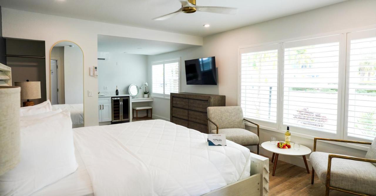 קלירווטר ביץ' Ivory Sands Beach Suites מראה חיצוני תמונה