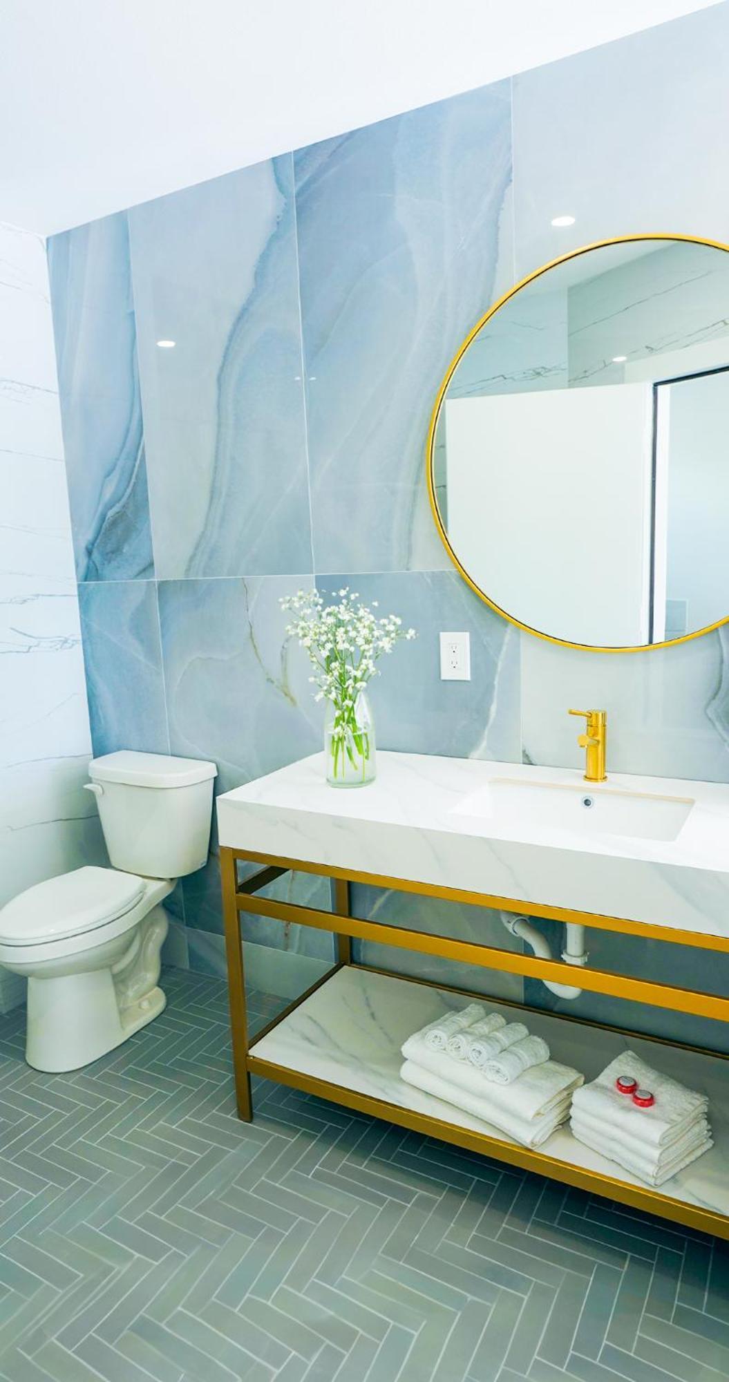 קלירווטר ביץ' Ivory Sands Beach Suites מראה חיצוני תמונה