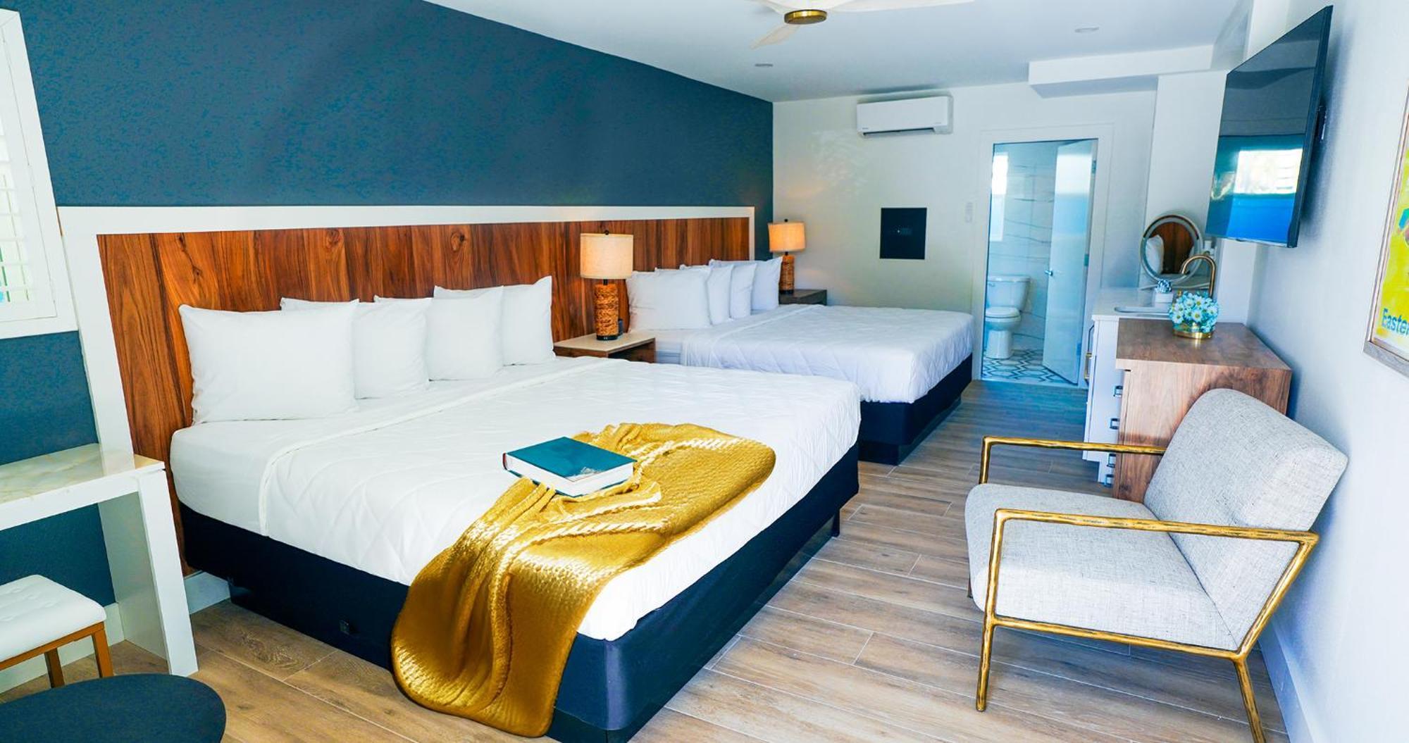 קלירווטר ביץ' Ivory Sands Beach Suites מראה חיצוני תמונה